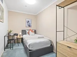 Cozy Single Room in Pymble - Quaint Place - Shared Bathroom