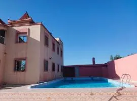 villa avec piscine pour famille à SAFI