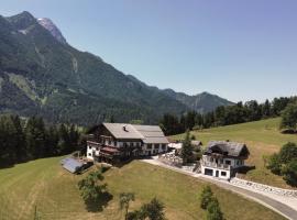 Hotel Sonnfeld，位于茵特斯托德的酒店