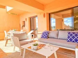 Apartment in Coto Real Duquesa - sea view & pools