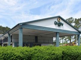 Quality Inn Manning I-95，位于曼宁的酒店