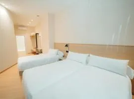 Mouritz Rooms
