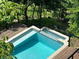 Pool House, surf stay Nicaragua，位于El Viejo的乡村别墅