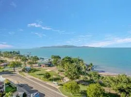 Studio 908 - Panoramic Ocean Views On The Strand