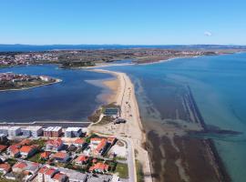 Holiday home Maslina，位于宁的酒店