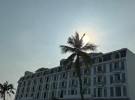 Ao Tien Harbour Boutique Hotel，位于Hà Cái的酒店