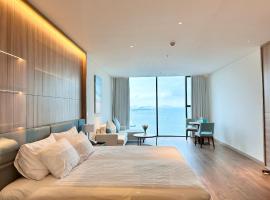 A La Carte Ha Long Bay - Sea View Apartment，位于下龙湾的酒店