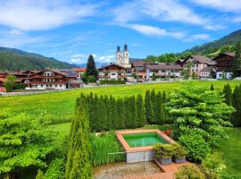 Landhaus Tirol，位于布里克森谷地霍普夫加尔滕的乡间豪华旅馆