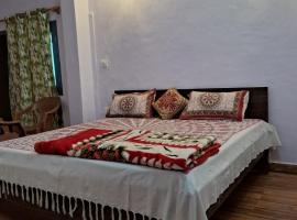 Pathgami homestay kainchi dhaam，位于博瓦利的酒店