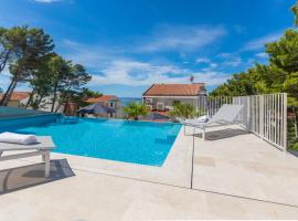 Villa Brela apartments，位于布雷拉的酒店