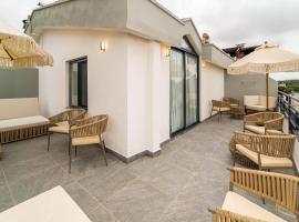 Deniz Boutique Hotel，位于安塔利亚的酒店