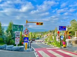 Khao Yai Art Tree Resort，位于Pong Talong的民宿