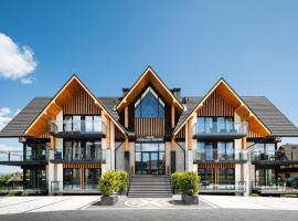 Góralski Resort Deluxe Family，位于Białka Tatrzanska的酒店