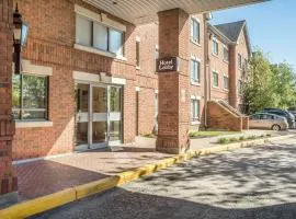 Comfort Suites