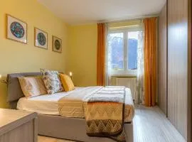 Bonardi's Home - enjoy the lakes!