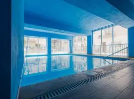 Onebed Apartment With Shared Pool And Gym !