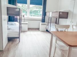 Sechsbettzimmer "Blau" in zentraler Lage，位于不莱梅的青旅