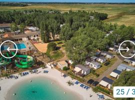 Camping Marvilla Parks - Aunis Club Vendée，位于滨海拉特朗什的酒店