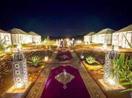 Luxury Desert Camp Merzouga，位于梅尔祖卡的酒店