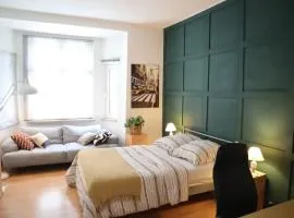 Cozy , Warm and Welcoming Room in the heart of Nürnberg