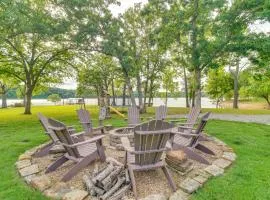 On-Site Lake Access Group Getaway in Afton