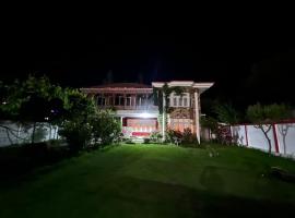 Summit guest house，位于锡卡都的酒店