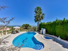 Villa FORTUNA - Apartamentos у Estudios para vacaciones con piscina común, Calpe