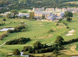 The Wiltshire Hotel, Golf and Leisure Resort，位于史云顿的高尔夫酒店