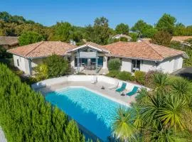 Villa familiale avec piscine chauffée, clim, 4 chambres, proche golf et plages - FR-1-319-565