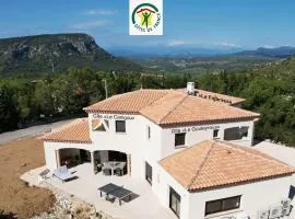 Trois appartements au sein du Mas Jams - Le Gouleyrous, Le Canigou et Le Figarassa