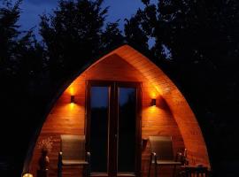 Căsuțe în mijlocul naturii - Wild Camp Avrig，位于阿夫里格的酒店