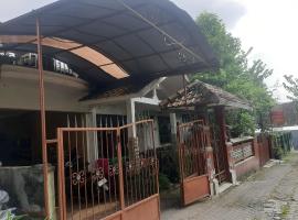 OYO 94000 Omah Citra Genia Homestay，位于日惹的酒店