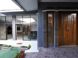 OYO 94030 Ar Guest House Syariah