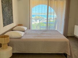 Studio pieds dans l'eau，位于阿尔加约拉的酒店