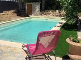 chambres d'hôtes en rez de villa avec piscine