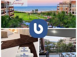 Beach Living, Frente mar, 400m do B Park com Restaurante e Toboagua，位于阿奎拉兹海滩公园附近的酒店