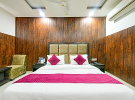 De Galexy Hotel Near Delhi Airport，位于新德里的酒店
