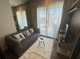 Tela condo ตากสินสาทร