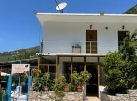 Hotel Taverna Prifti