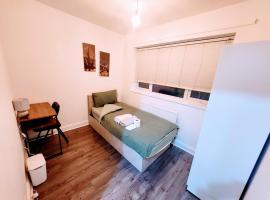 T&S Guest House Single Bedroom CA，位于米德尔顿的酒店