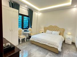 Nga Tây hotel 3，位于北宁的酒店