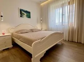 Modern ArtDeco Apartment Korca CityCenter 2