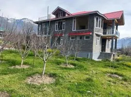 BnBBuddy Luxury Heritage Villa in Shirar Kullu Manali