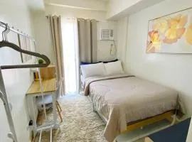 Stylish Studio in Downtown with Remote Work Setup