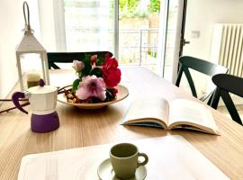 Conero Holiday Home - "Il Filare"，位于锡罗洛的酒店