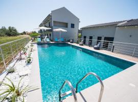 Oasis Apartments，位于Kalliópi的酒店