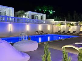 Hotel Sirena - Servizio spiaggia inclusive，位于佩斯基奇的酒店