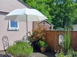 Garden Apartment Morpeth- with lockable bike storage!