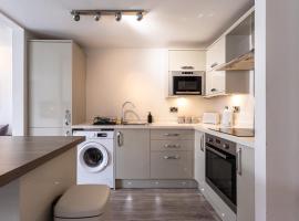 Modern 2 Bed Apartment Near Gatwick，位于克劳利的酒店