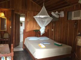 Amazon lake juma jungle hotel，位于Autazes的山林小屋